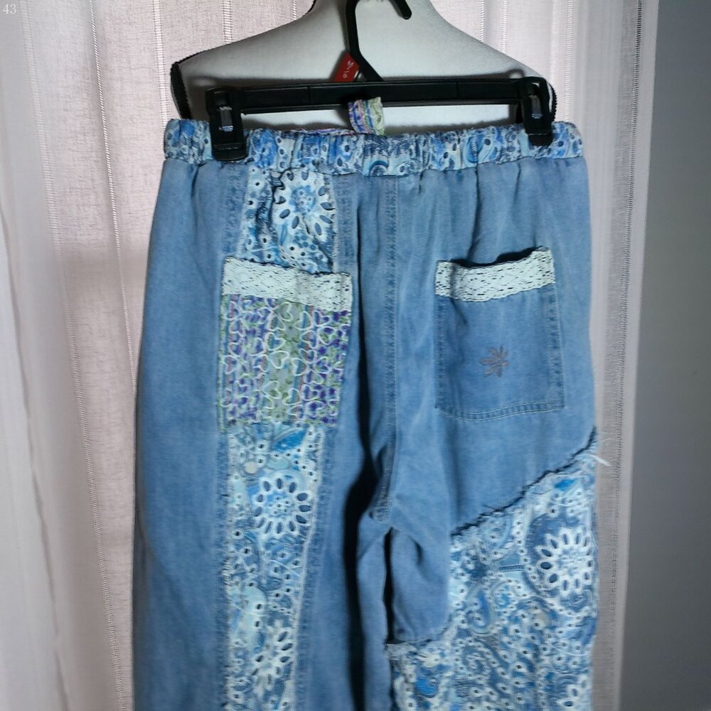 POL NWOT 100% Cotton Patchwork/ Embroidery/ Lace Design on Blue Denim Joggers M - Picture 6 of 11
